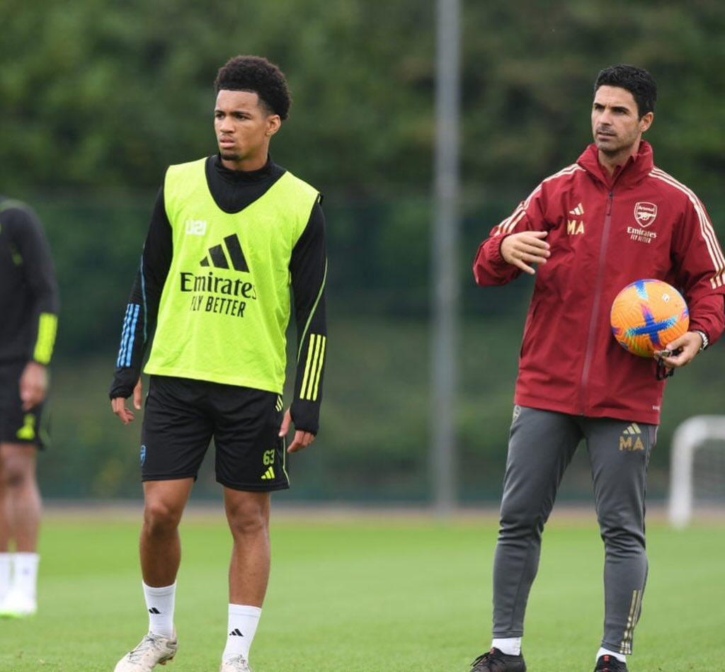 曼联vs阿森纳的关键之战-ayx爱游戏正版